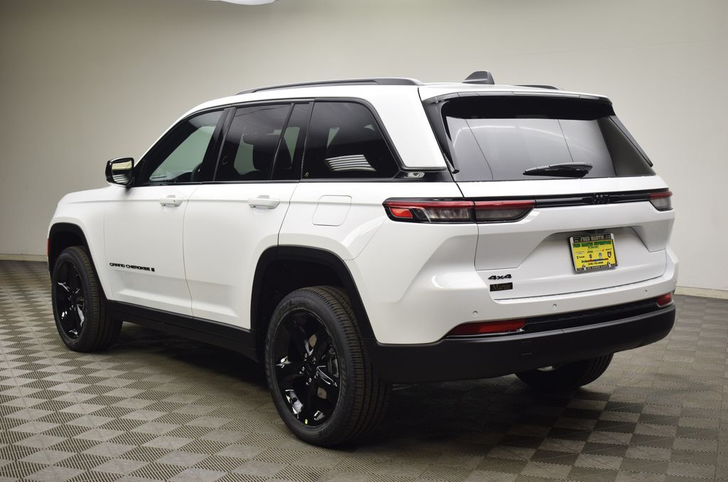 new 2025 Jeep Grand Cherokee car, priced at $44,347