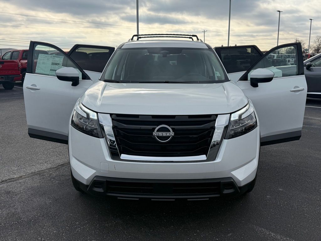 new 2025 Nissan Pathfinder car, priced at $38,776