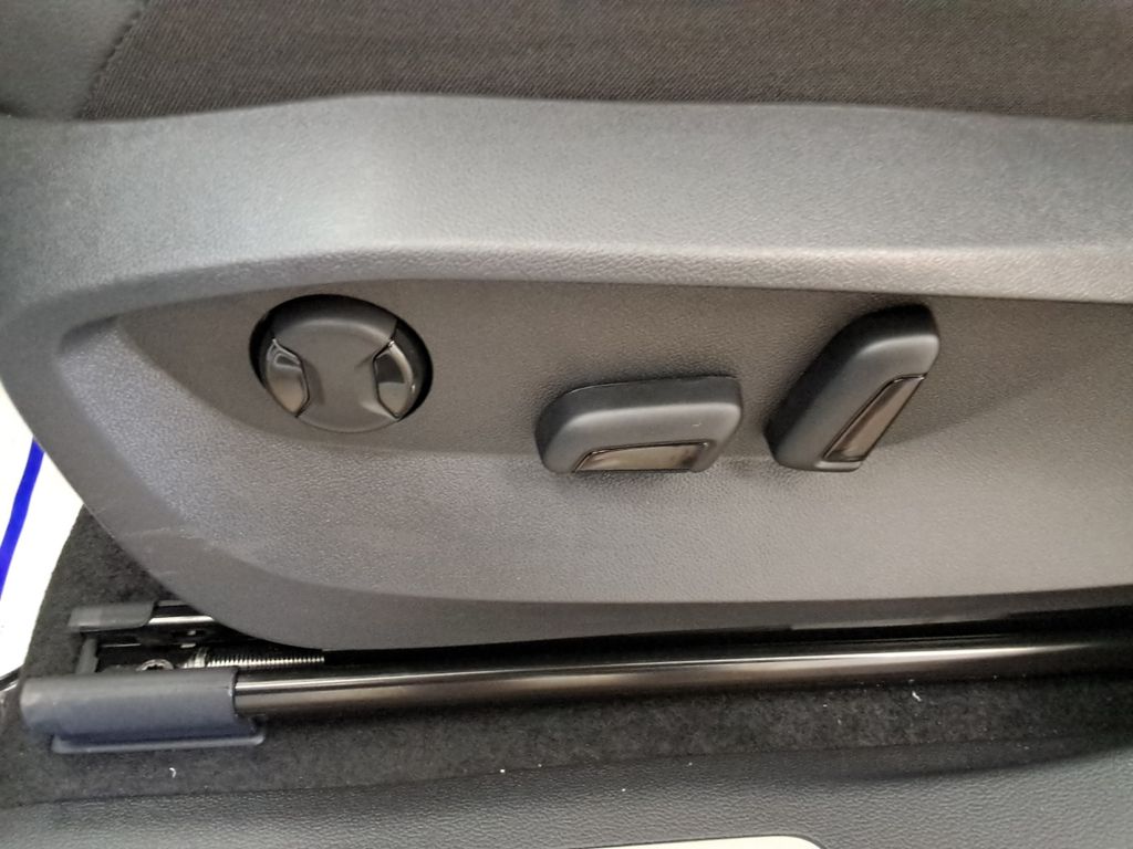 used 2024 Volkswagen Tiguan car