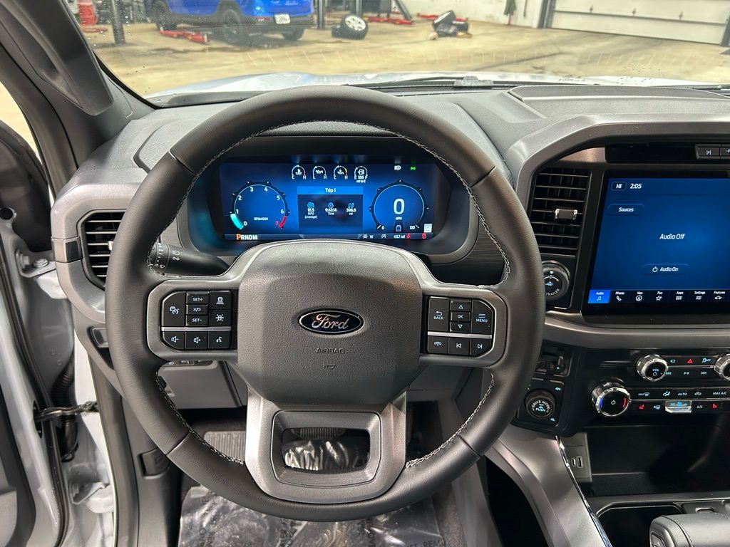 new 2025 Ford F-150 car, priced at $61,095