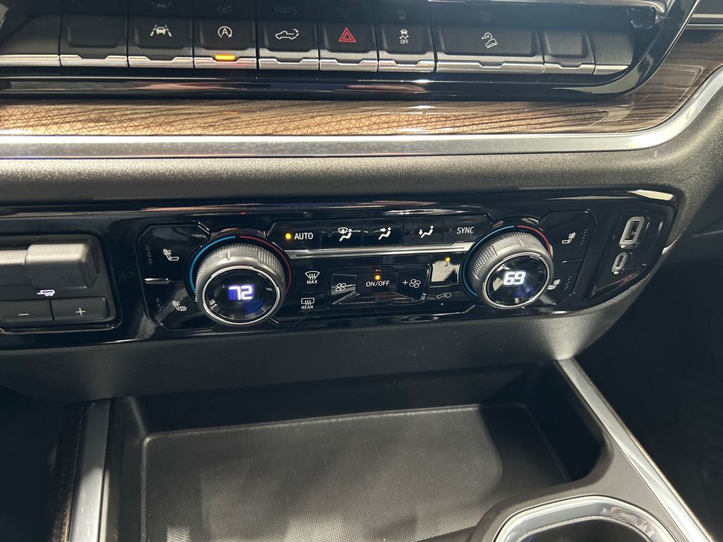 used 2022 Chevrolet Silverado 1500 car, priced at $42,992
