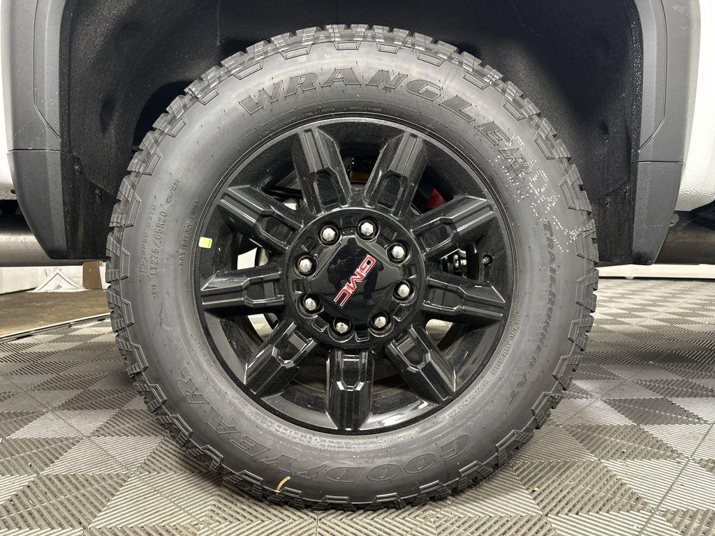 new 2025 GMC Sierra 2500HD car, priced at $86,639
