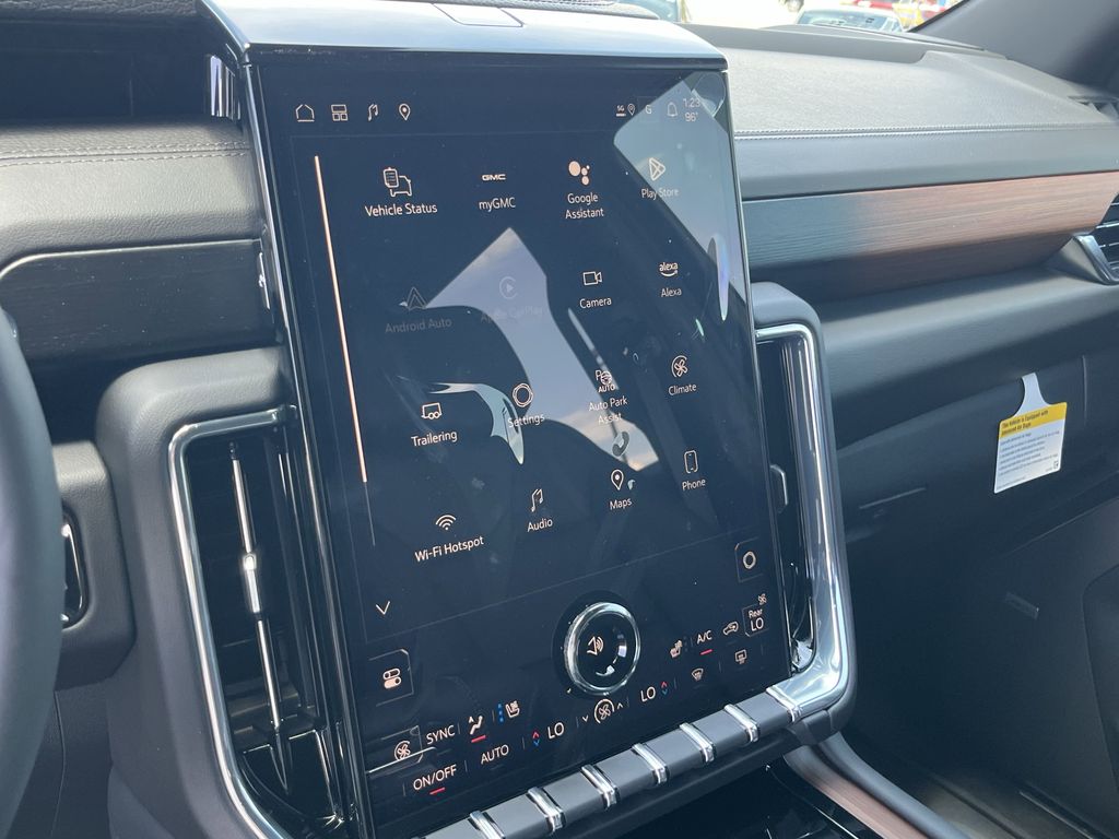 new 2025 GMC Yukon car, priced at $83,140