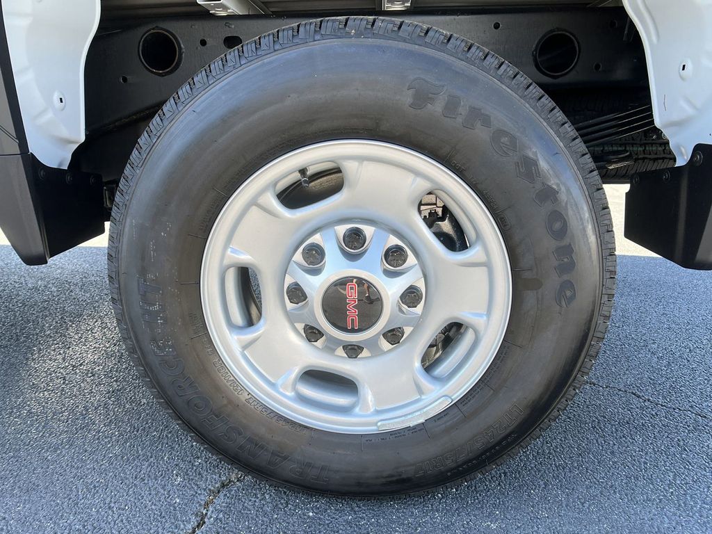 new 2025 GMC Sierra 2500HD car, priced at $47,489
