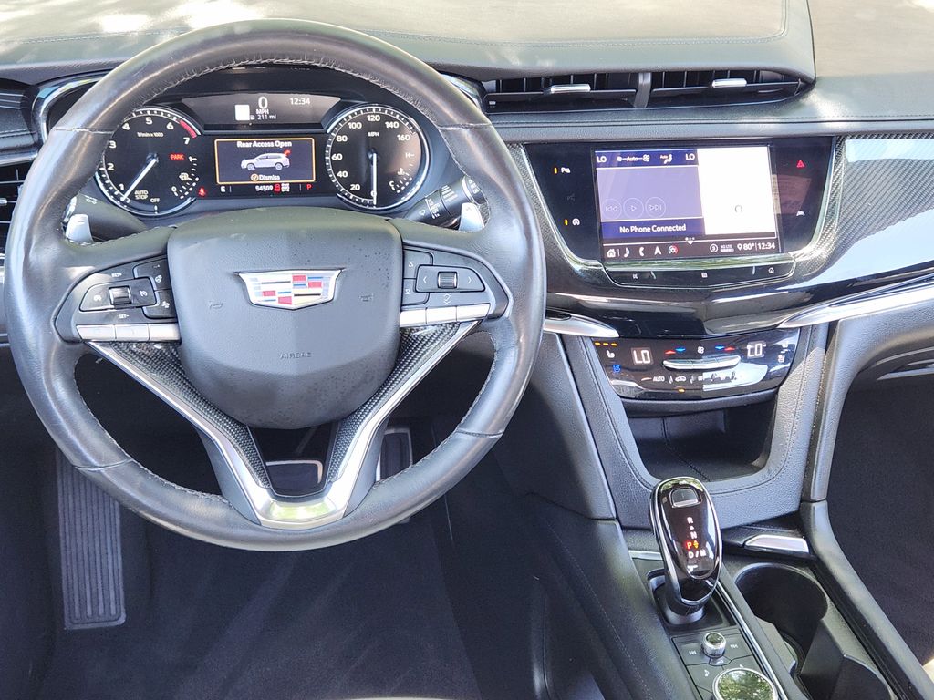 used 2020 Cadillac XT6 car, priced at $31,502