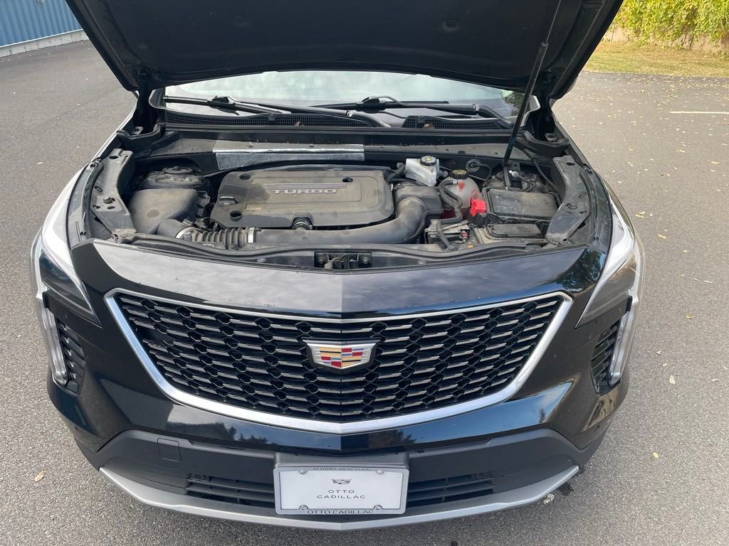 used 2019 Cadillac XT4 car, priced at $20,650