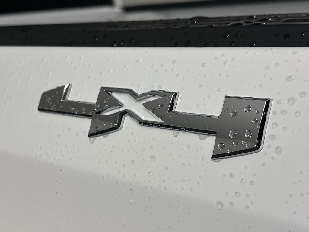 new 2025 GMC Sierra 1500 car, priced at $44,345