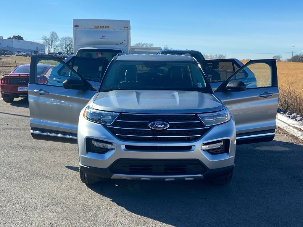 new 2024 Ford Explorer car, priced at $42,309