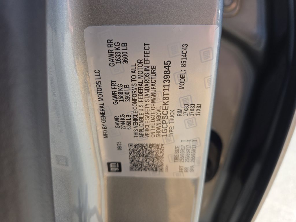 new 2026 Chevrolet Colorado car, priced at $31,400