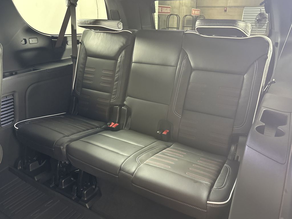 new 2025 GMC Yukon XL car, priced at $104,514
