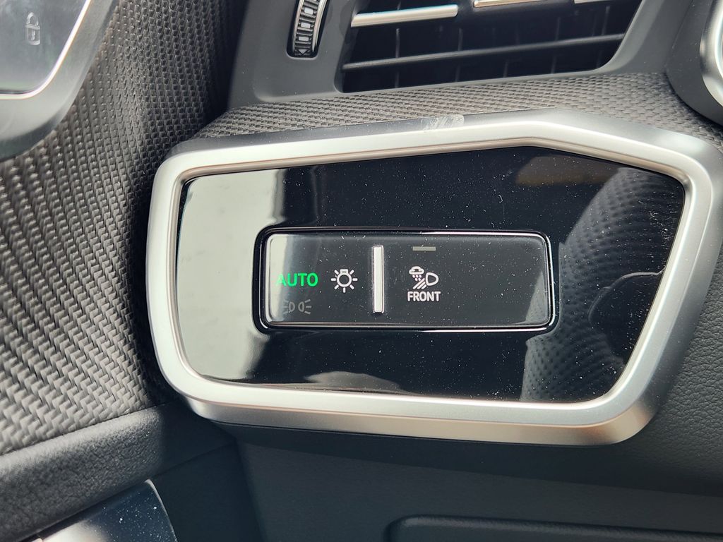 new 2025 Audi RS 6 car, priced at $142,640