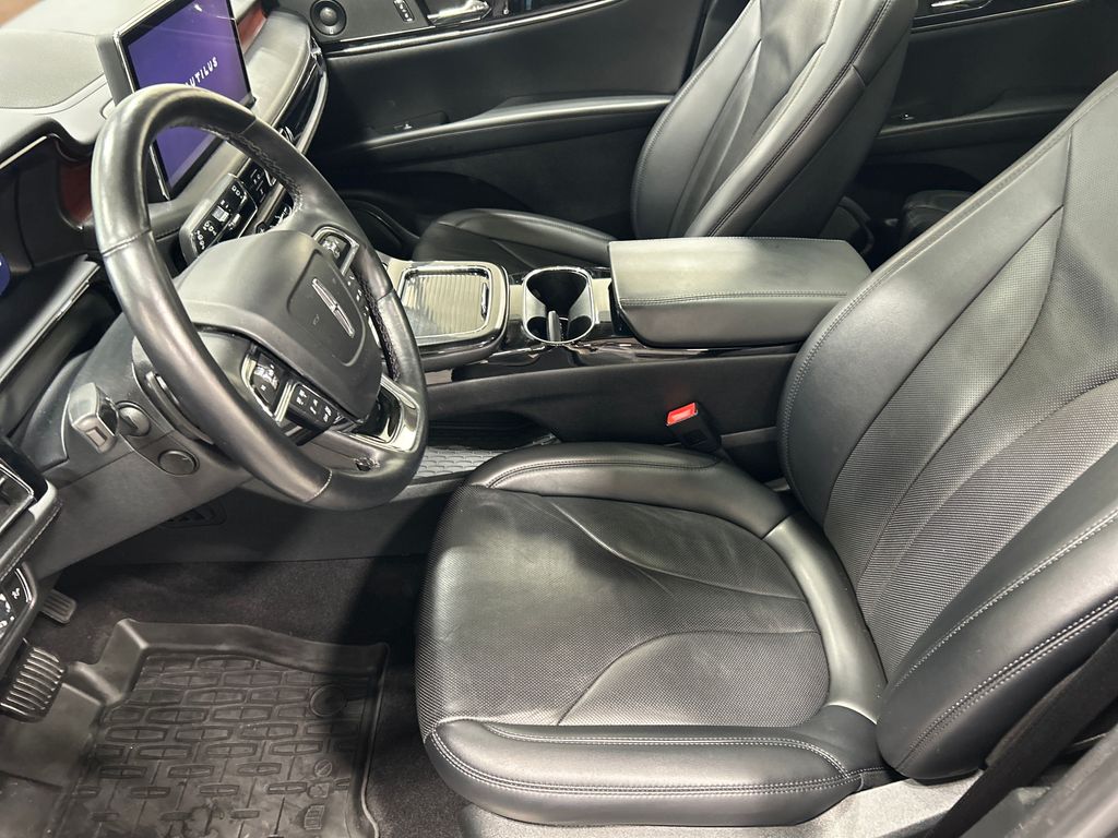 used 2022 Lincoln Nautilus car, priced at $38,789