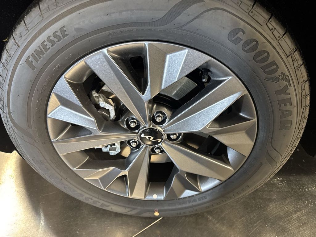new 2025 Kia Sportage Hybrid car, priced at $38,895
