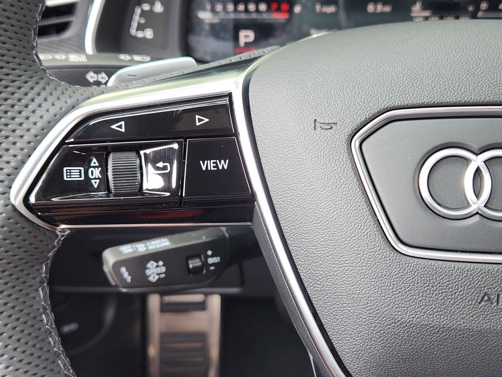 new 2025 Audi S7 car, priced at $100,600