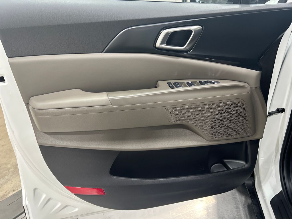 new 2025 Kia Carnival car, priced at $40,495