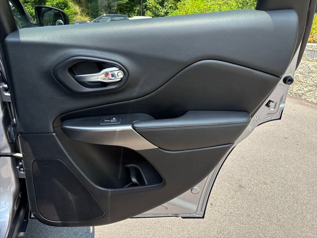 used 2019 Jeep Cherokee car, priced at $15,850