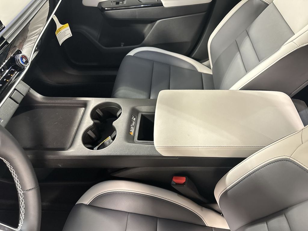 new 2025 Honda Prologue car, priced at $56,605