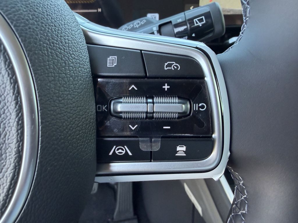 new 2026 Kia Carnival Hybrid car, priced at $38,702