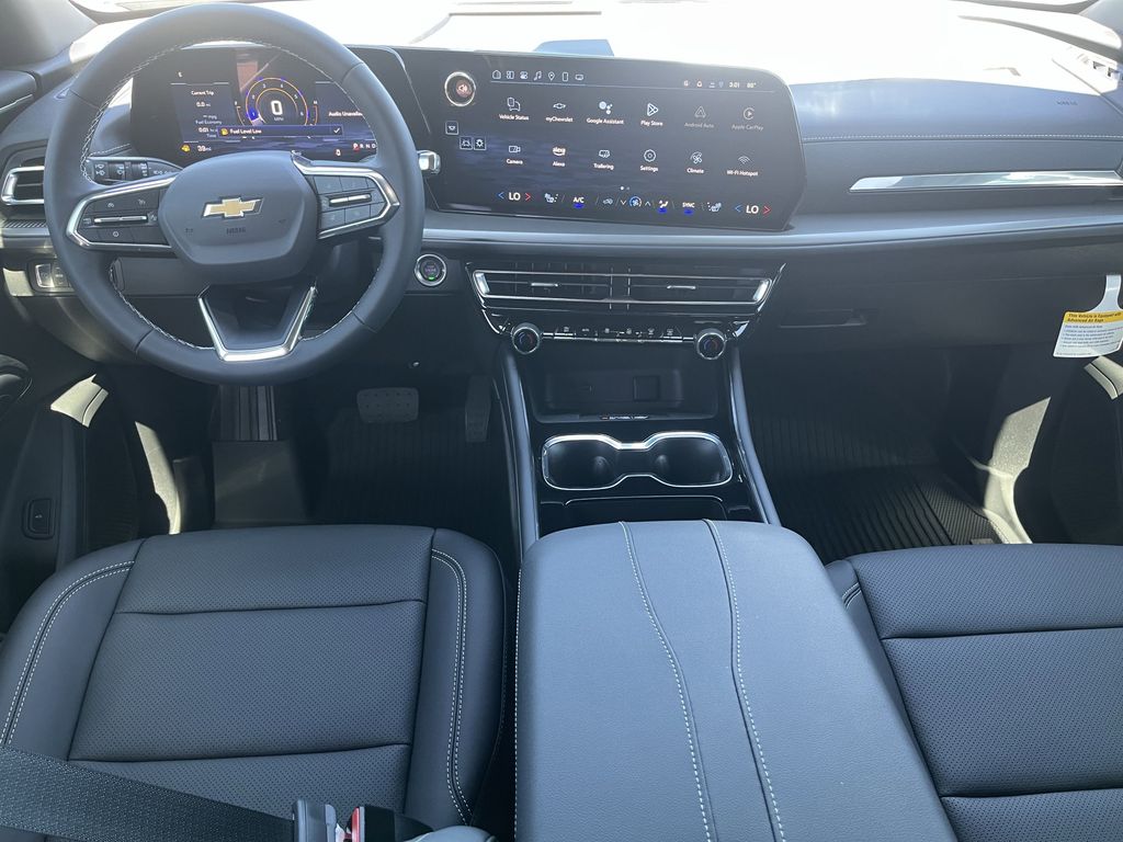 new 2025 Chevrolet Traverse car, priced at $42,384