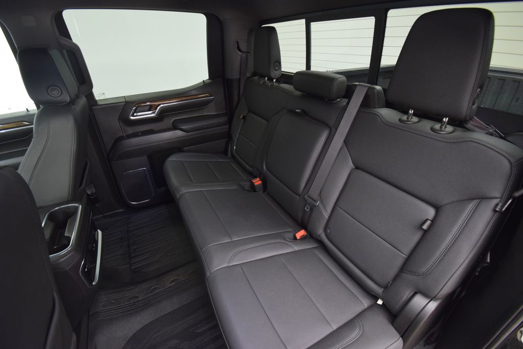 used 2024 GMC Sierra 1500 car, priced at $50,400