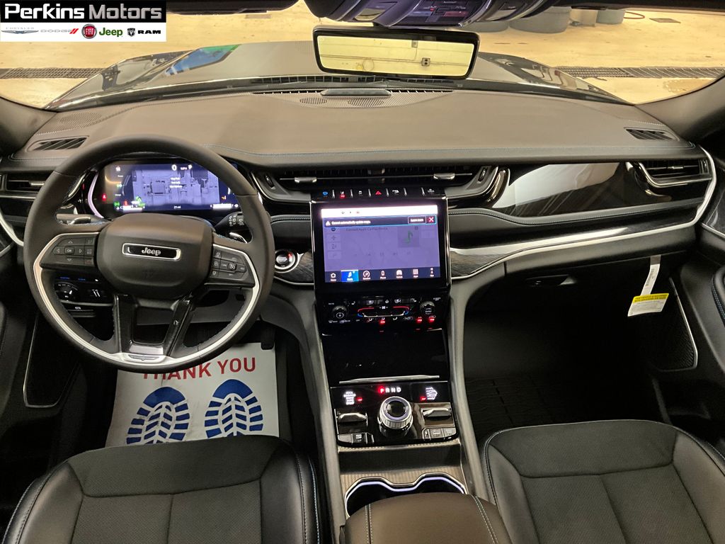 new 2025 Jeep Grand Cherokee car, priced at $65,815