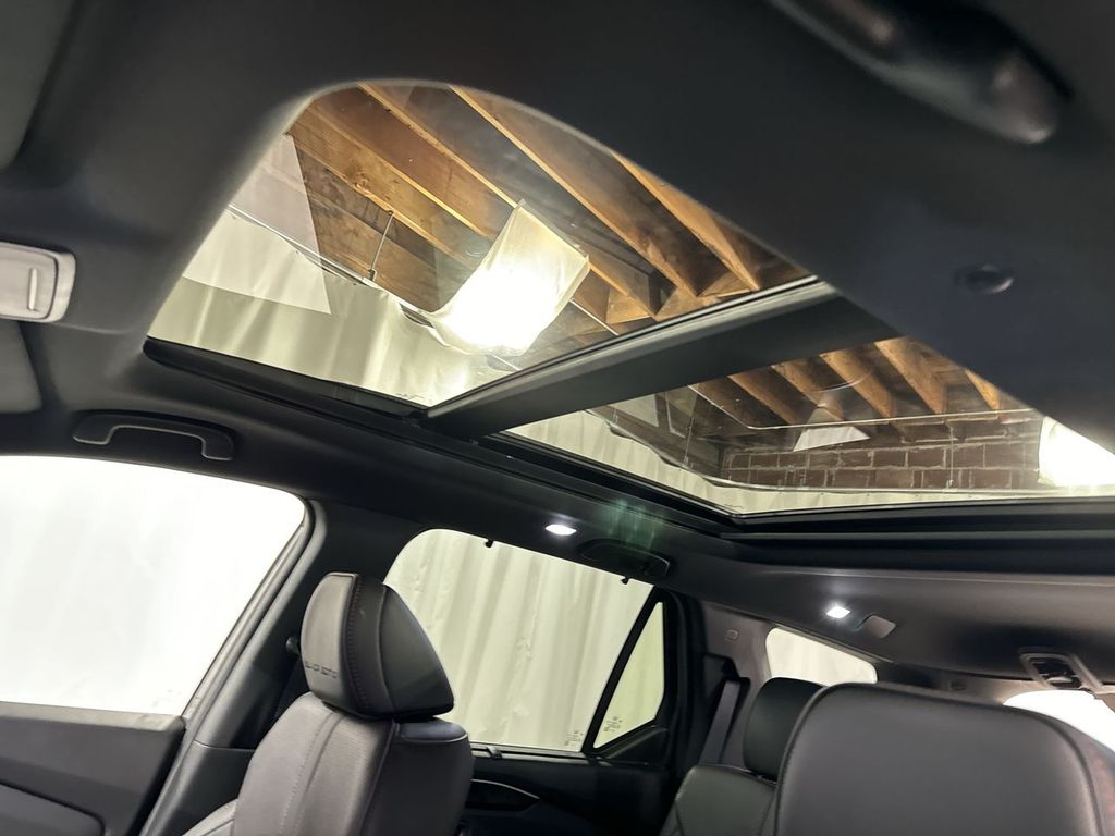 new 2025 Honda Pilot car, priced at $56,075