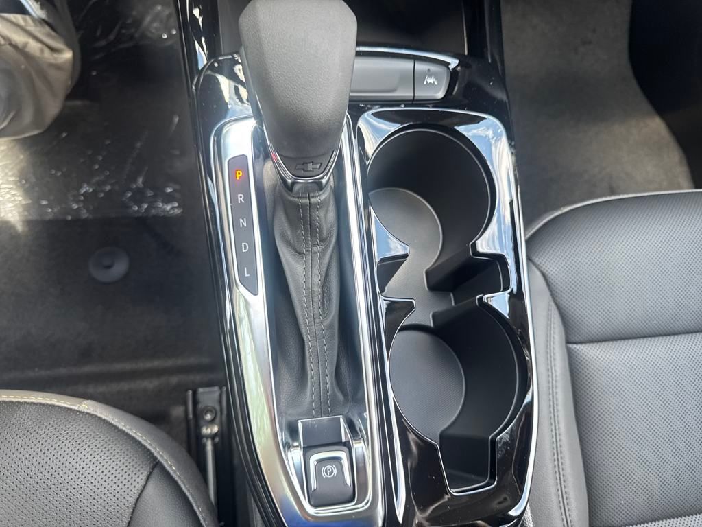 new 2025 Chevrolet Trax car, priced at $25,895