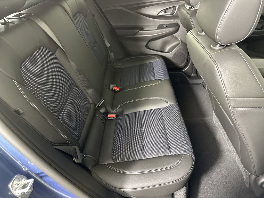 new 2025 Buick Envista car, priced at $27,375