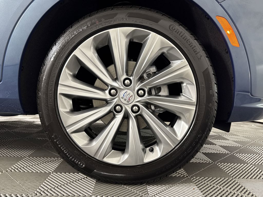 new 2025 Buick Envista car, priced at $31,085