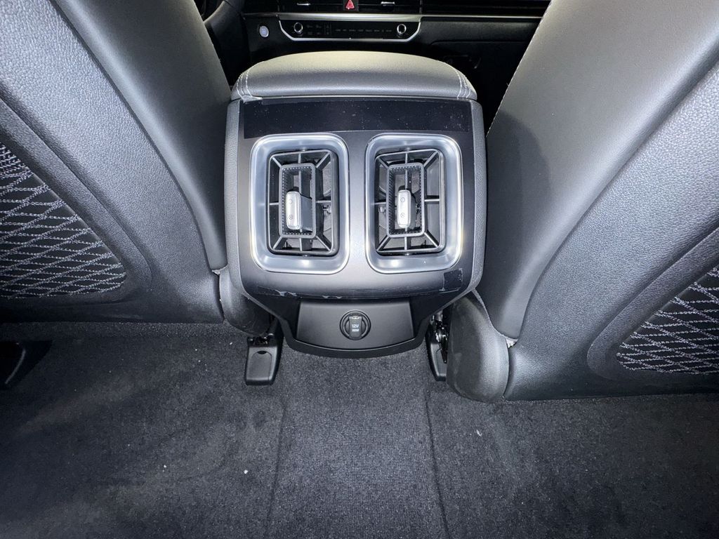new 2025 Kia Sorento car, priced at $40,546