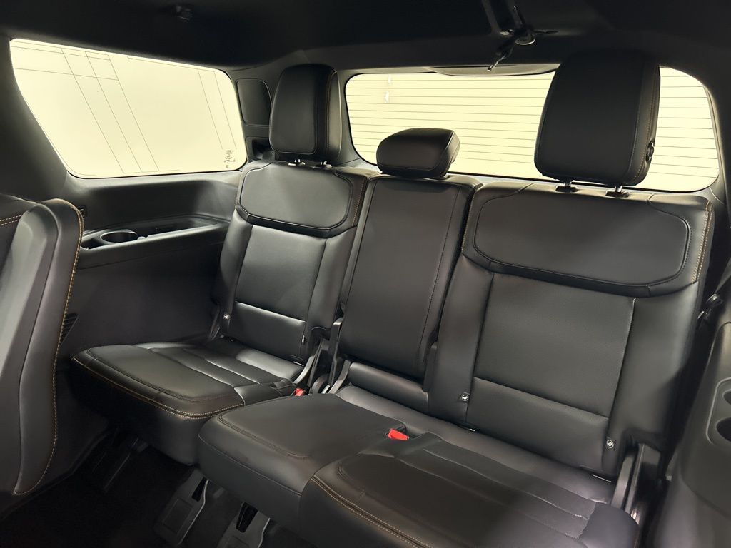 used 2025 Ford Expedition car, priced at $83,462