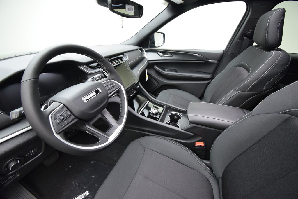 new 2025 Jeep Grand Cherokee L car, priced at $38,464
