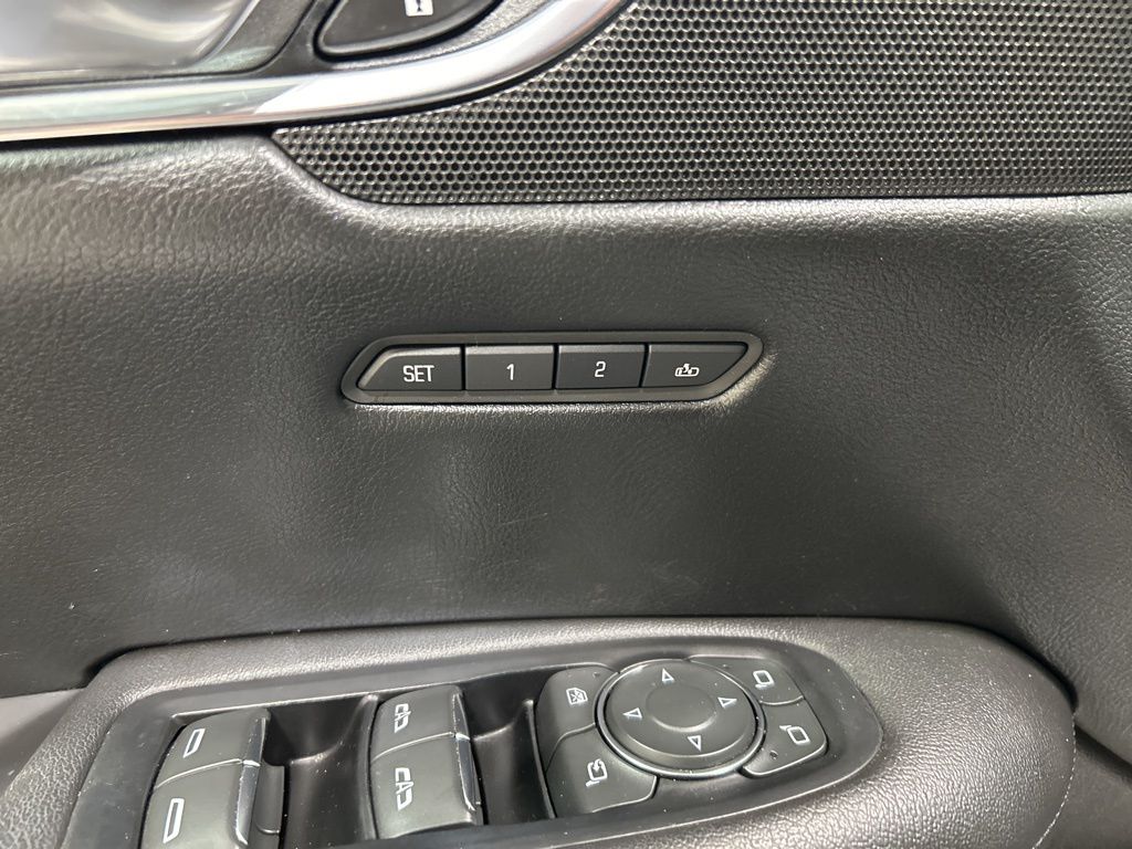 used 2017 Cadillac XT5 car, priced at $20,752