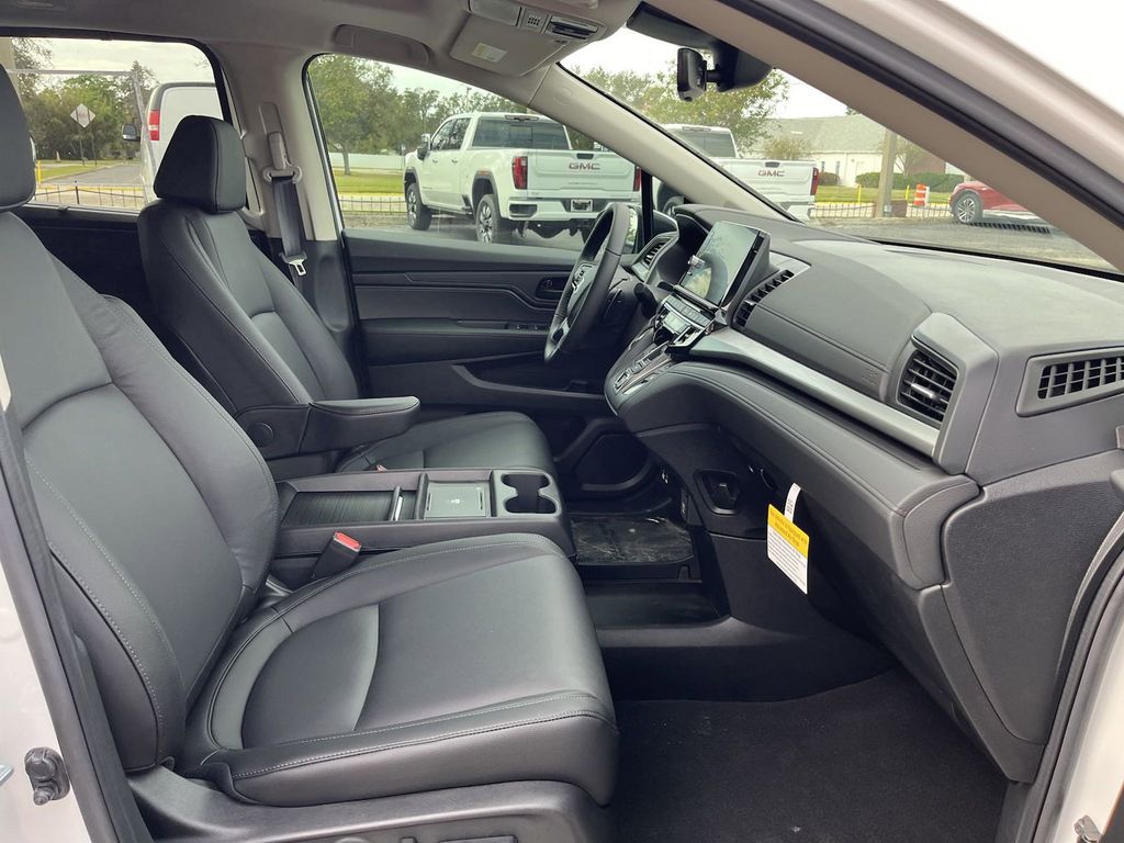 new 2025 Honda Odyssey car, priced at $43,770