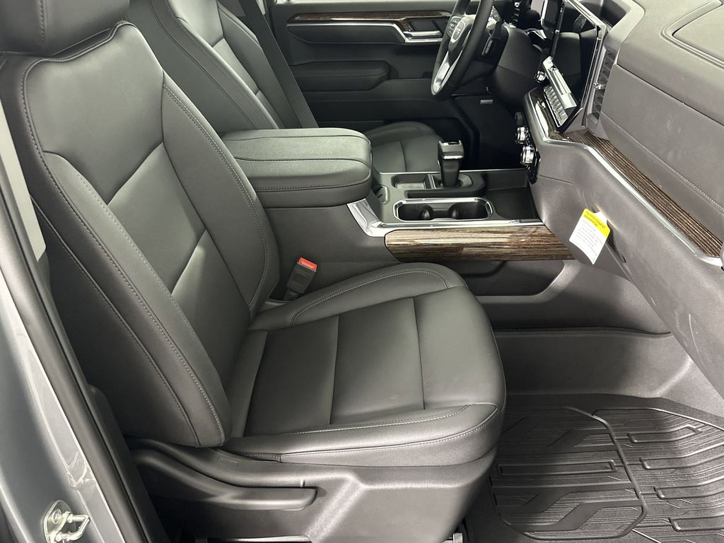 new 2025 GMC Sierra 1500 car, priced at $60,224