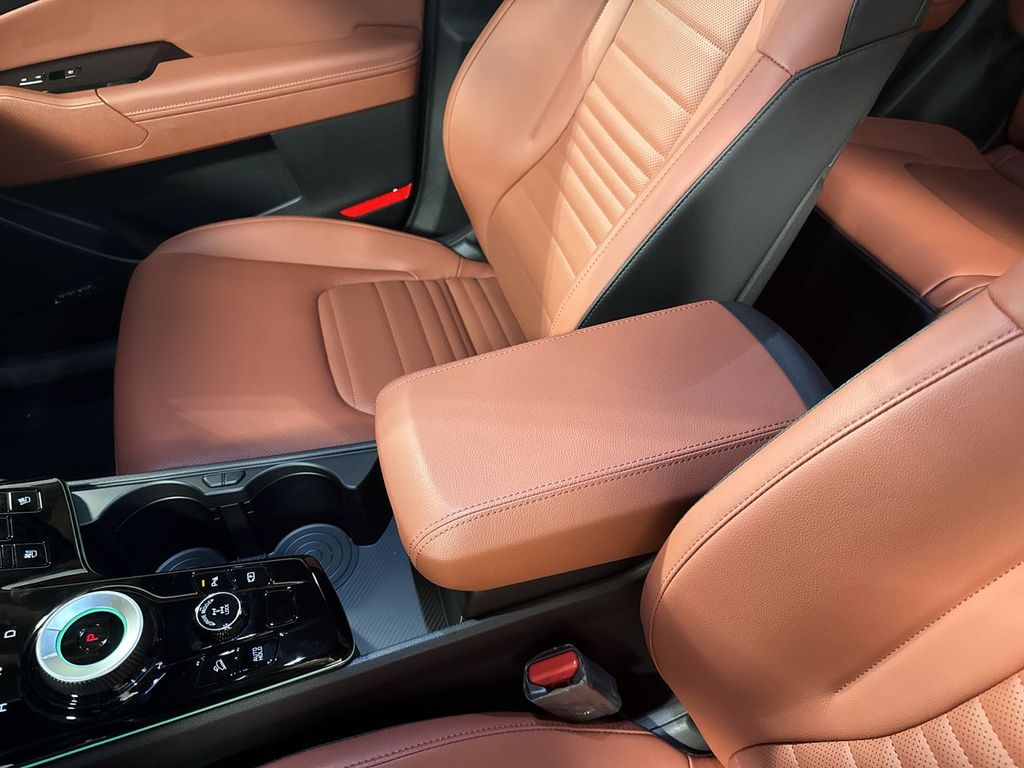 new 2025 Kia Sportage Hybrid car, priced at $38,895
