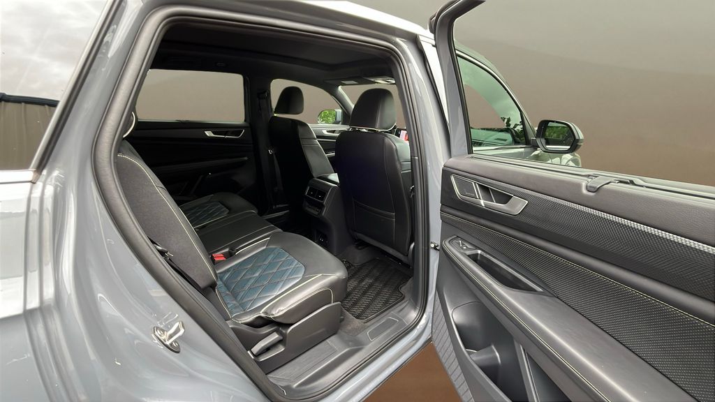 used 2024 Volkswagen Atlas Cross Sport car, priced at $39,000