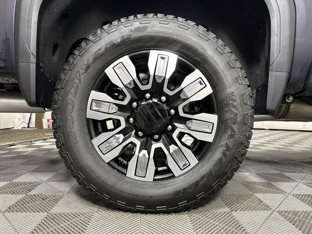 new 2025 GMC Sierra 2500HD car, priced at $85,634
