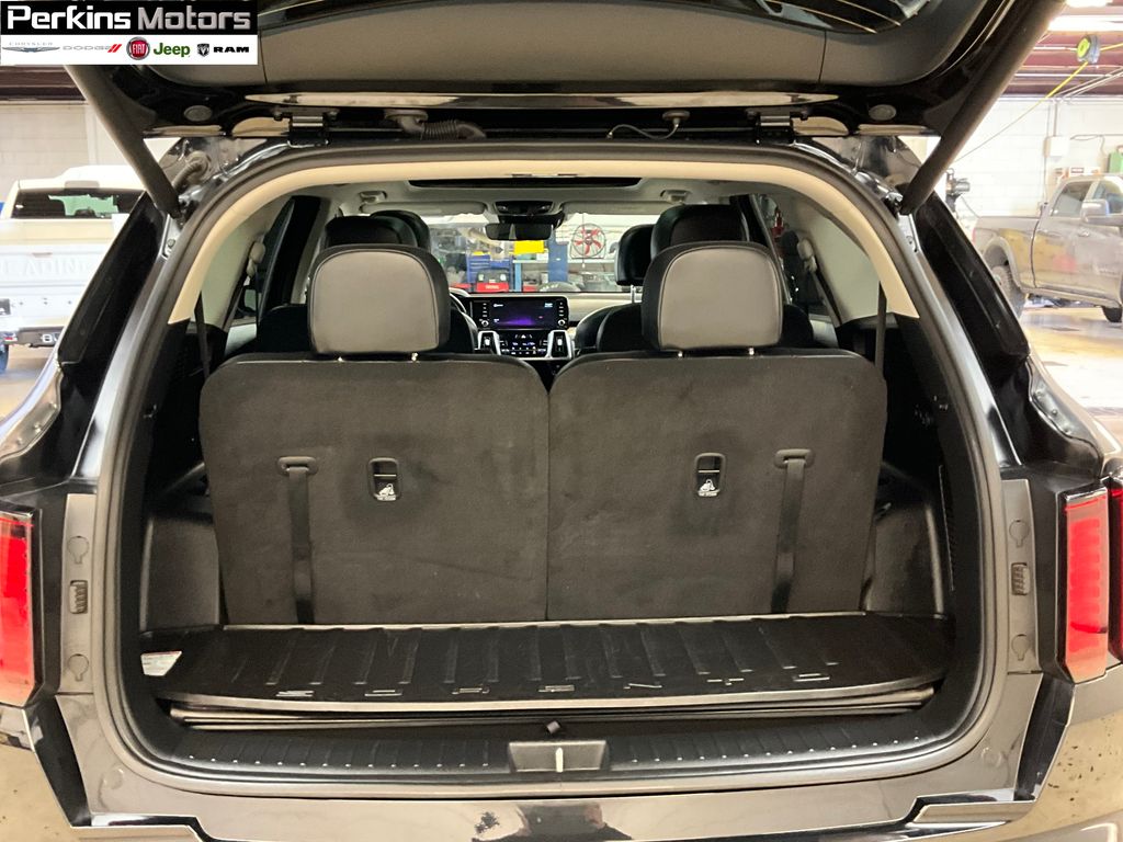 used 2022 Kia Sorento Hybrid car, priced at $31,476