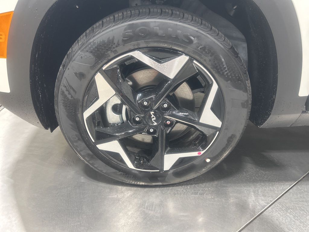 new 2026 Kia Seltos car, priced at $27,860