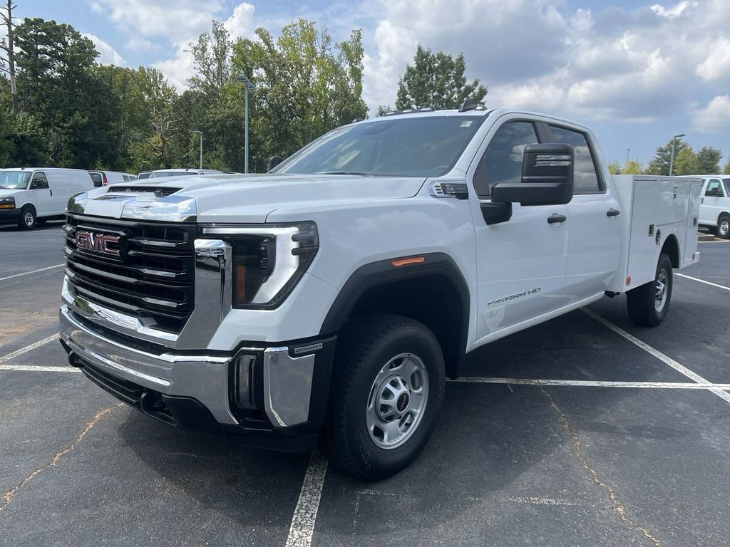 new 2024 GMC Sierra 2500HD car, priced at $42,133