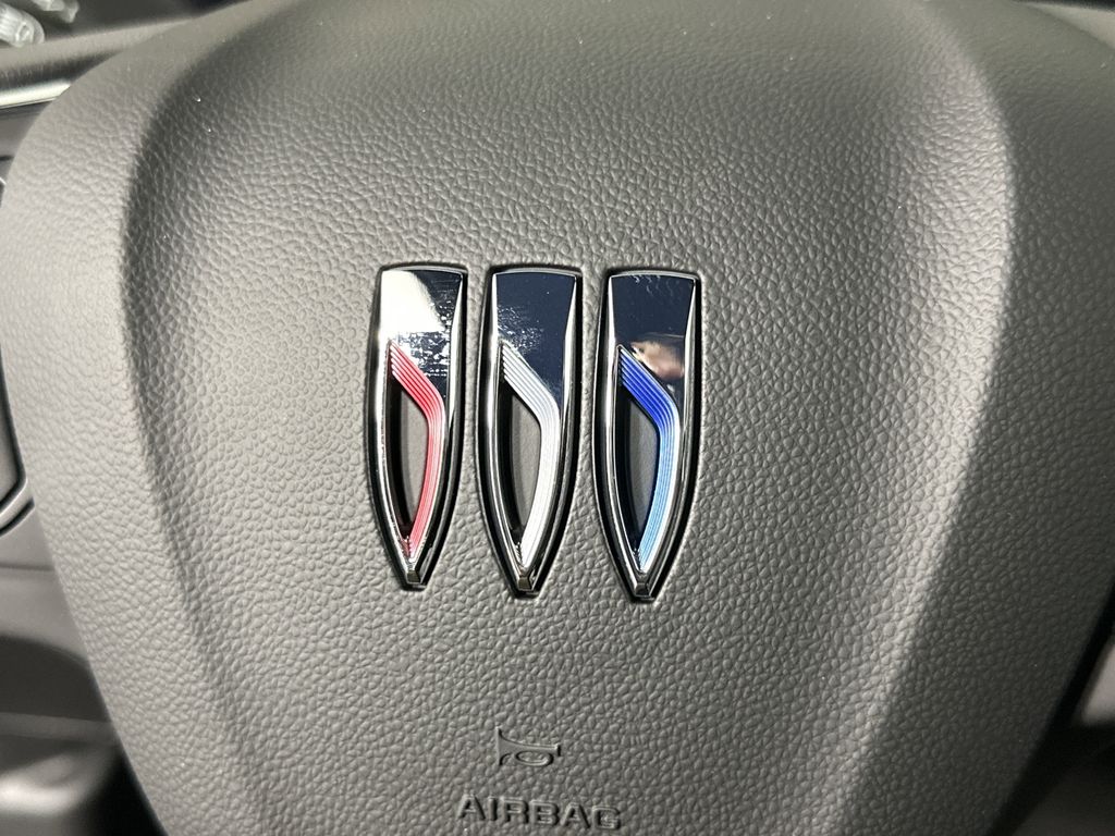 new 2025 Buick Envista car, priced at $26,070