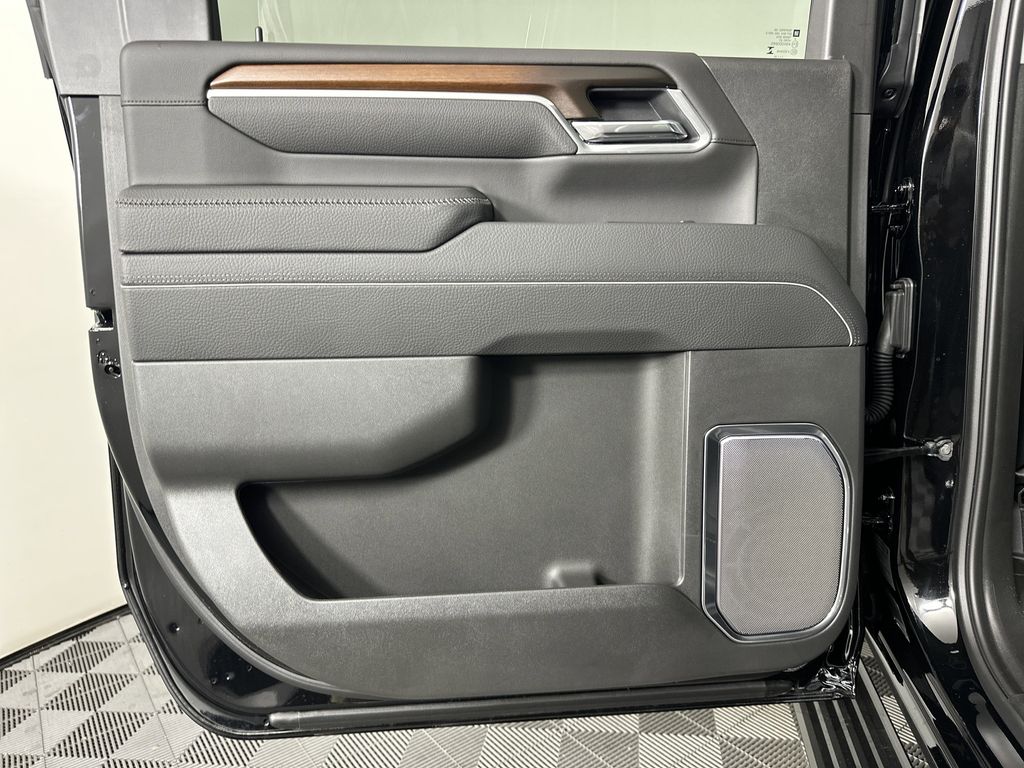 new 2025 GMC Sierra 2500HD car, priced at $86,034