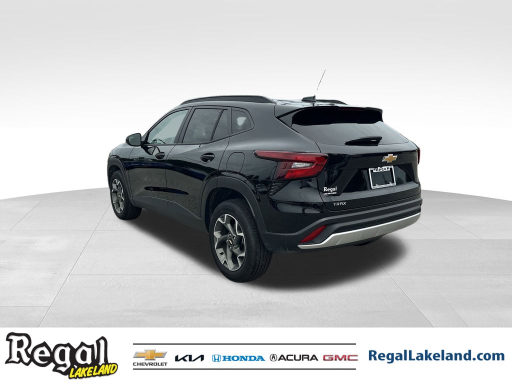 used 2024 Chevrolet Trax car, priced at $22,193