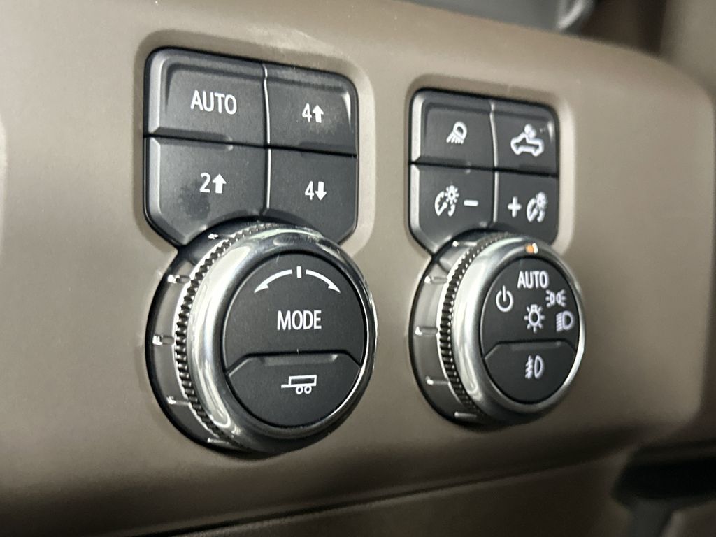 new 2025 GMC Sierra 2500HD car, priced at $86,069