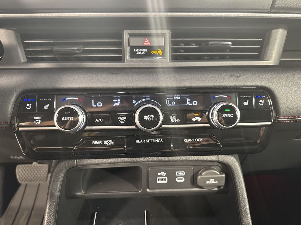 new 2025 Honda Pilot car, priced at $57,215
