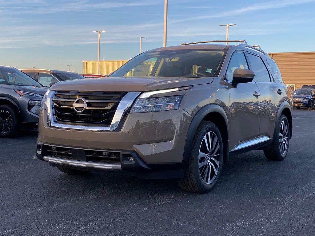 new 2024 Nissan Pathfinder car, priced at $42,920