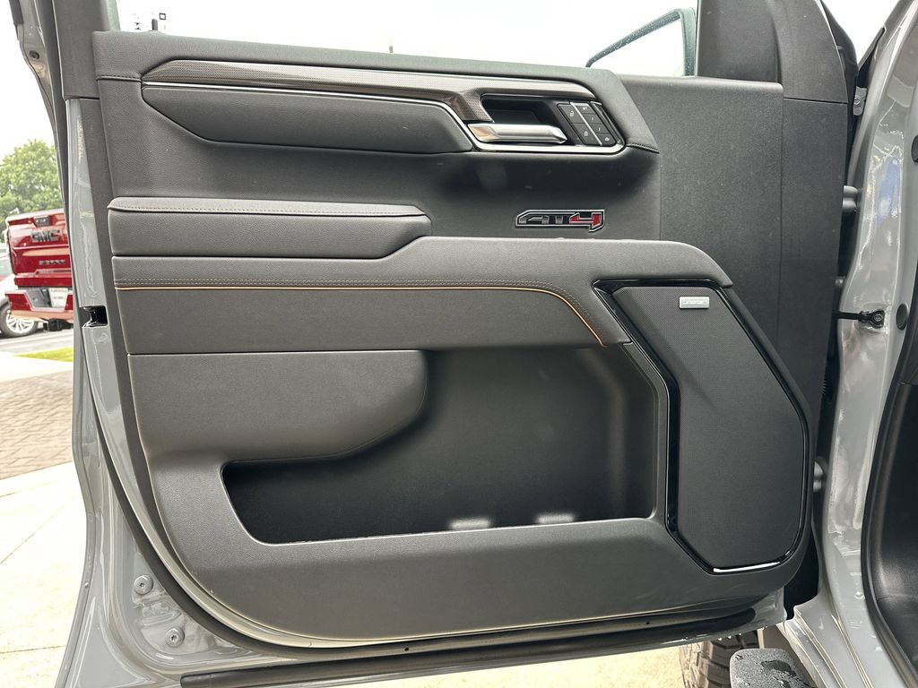 new 2025 GMC Sierra 1500 car, priced at $69,849