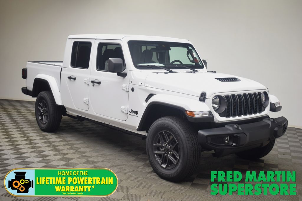 new 2025 Jeep Gladiator car, priced at $38,935