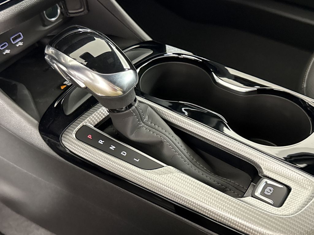 new 2025 Buick Envista car, priced at $31,085